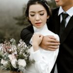 Brautstrauß- und Kleidkompatibilität